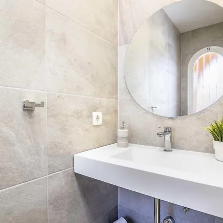 Апартаменти Fantastic Townhouse Aloha Na