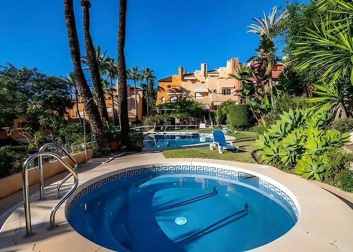 Апартаменти Fantastic Townhouse Aloha Na *