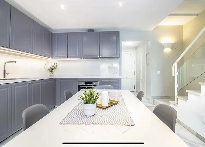 Fantastic Townhouse Aloha Na Marbellac